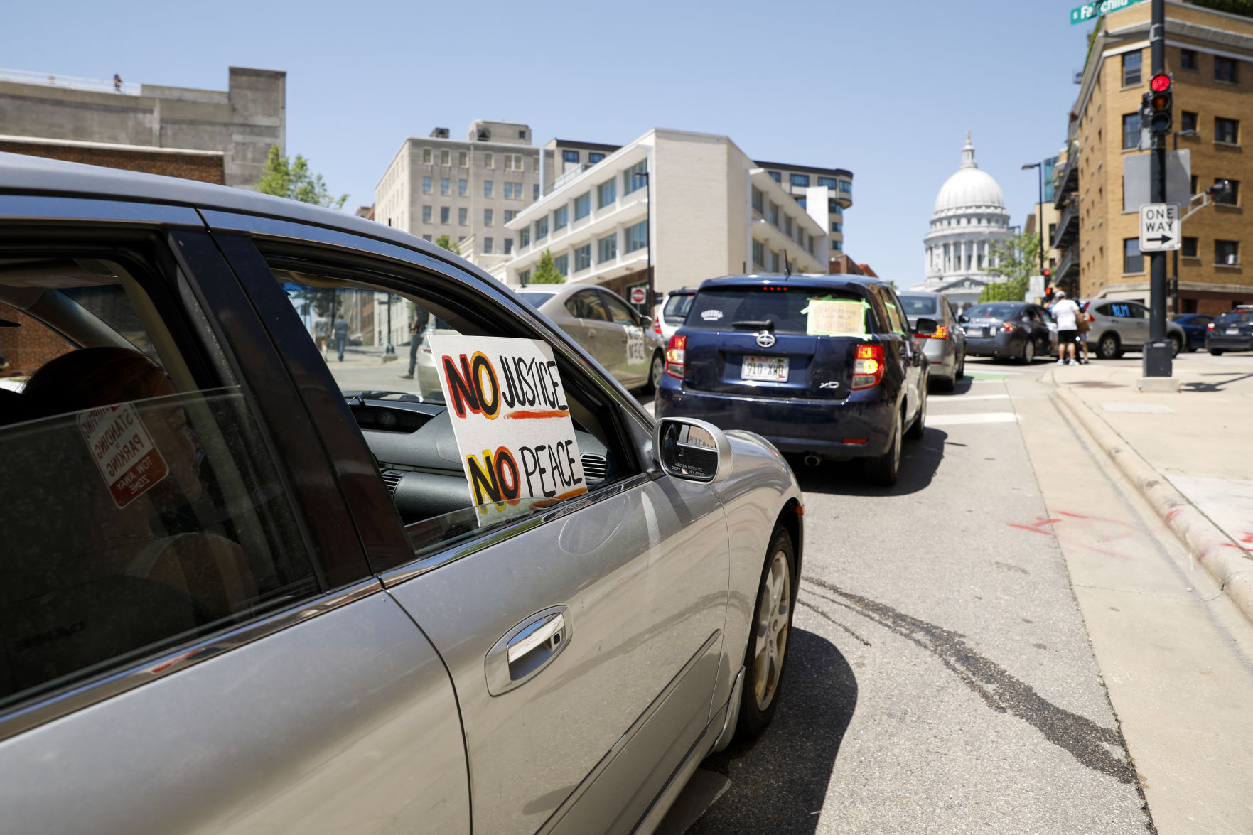Car Caravan Protest 060220 06-06022020193406